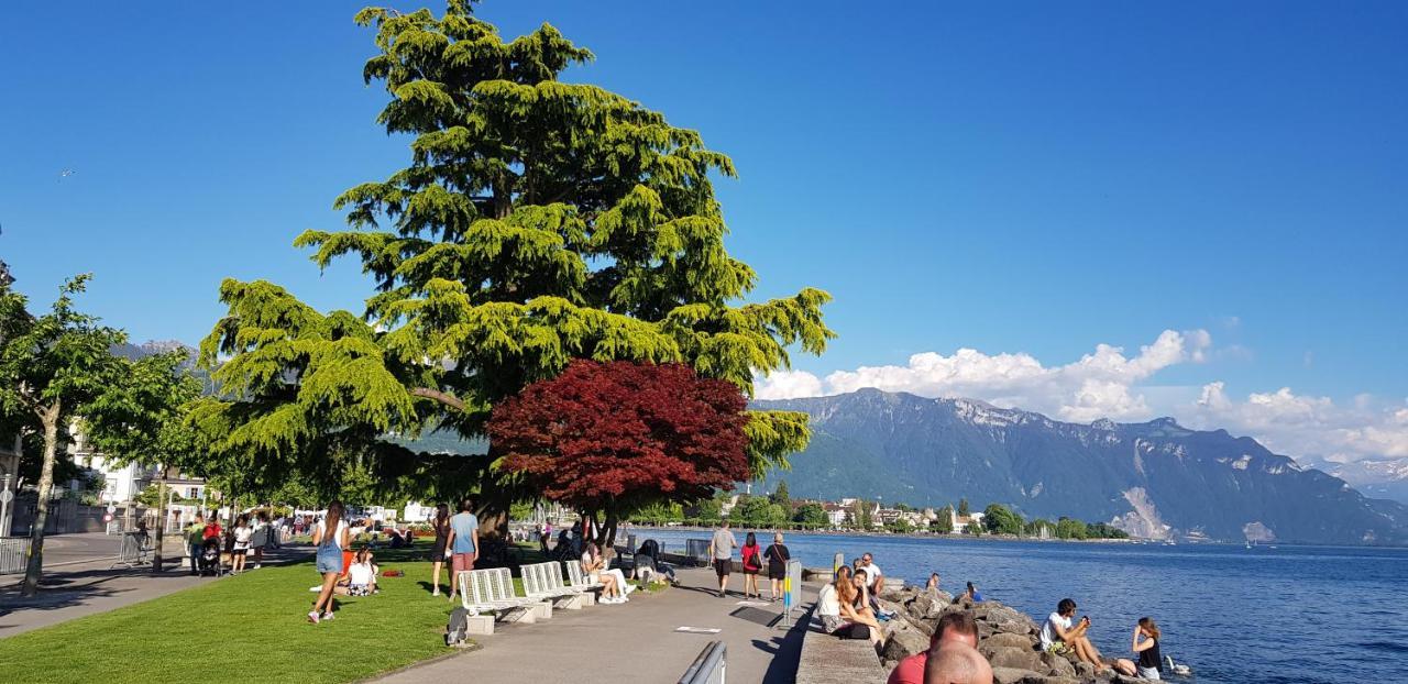 Montreux Holiday Home Zewnętrze zdjęcie