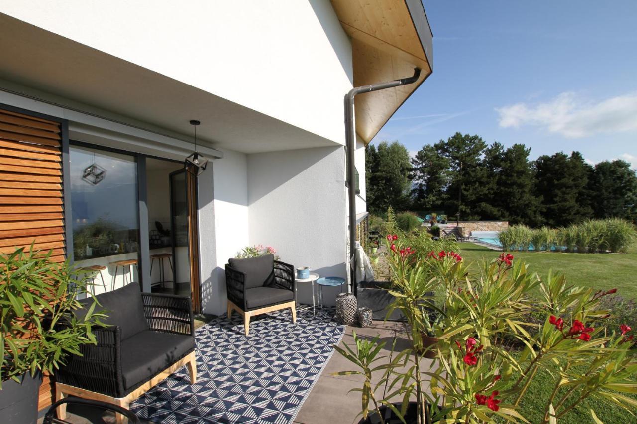 Montreux Holiday Home Zewnętrze zdjęcie