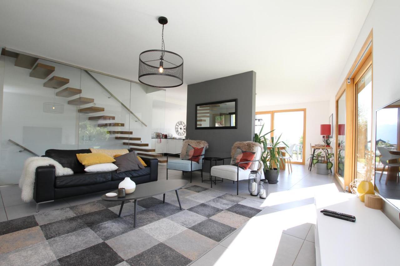 Montreux Holiday Home Zewnętrze zdjęcie
