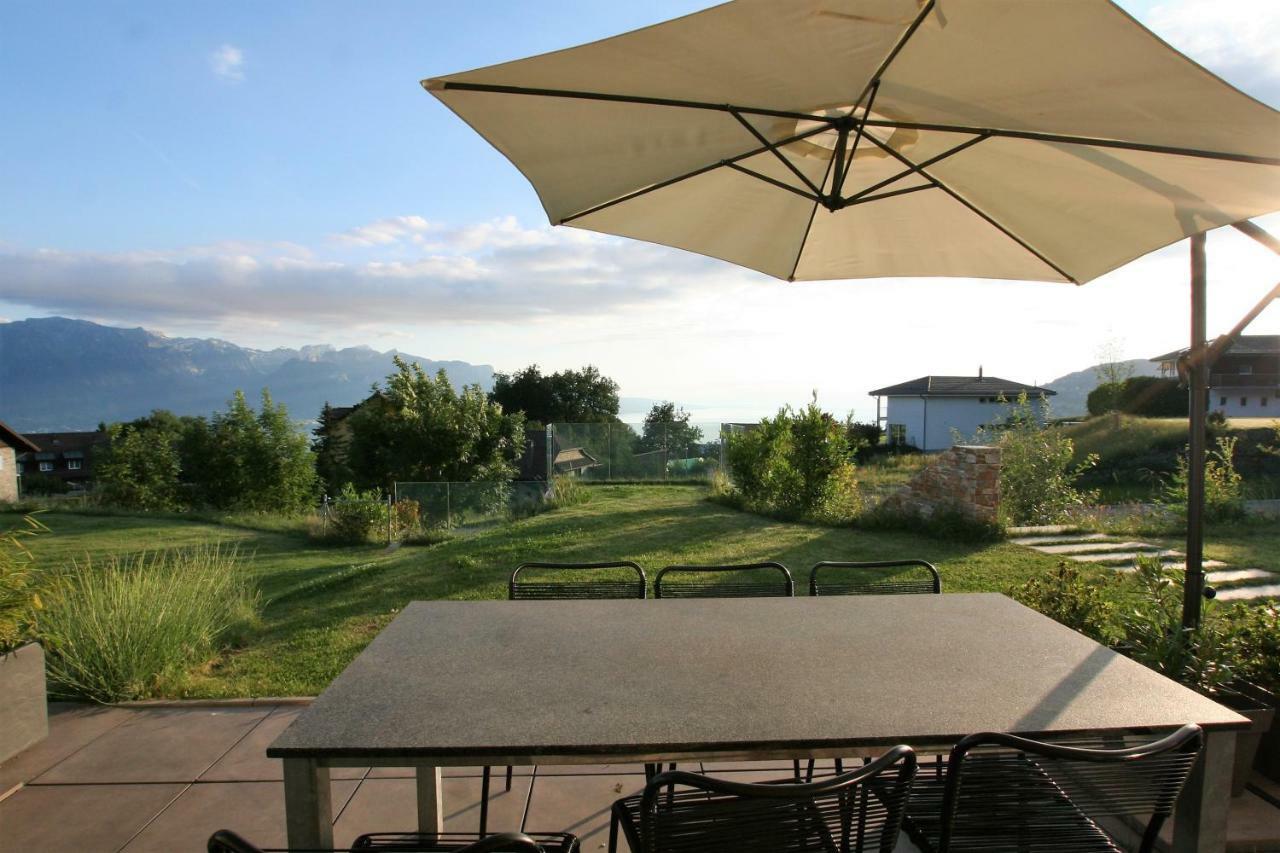 Montreux Holiday Home Zewnętrze zdjęcie