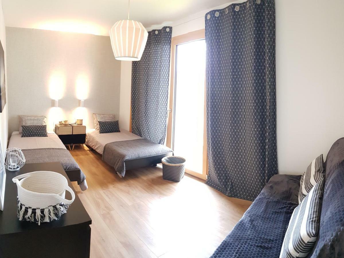 Montreux Holiday Home Zewnętrze zdjęcie
